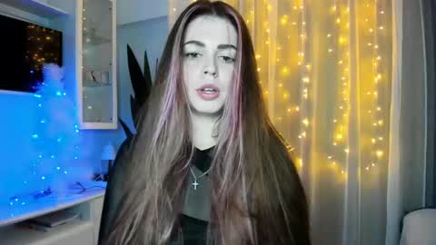 Lolitalolz online show from January 1, 1:47 am