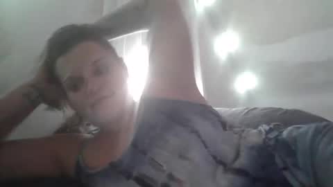 Snapshot of veronica90210 chatting on November 10, 2:05 pm veronica90210 online show from November 10, 2:05 pm