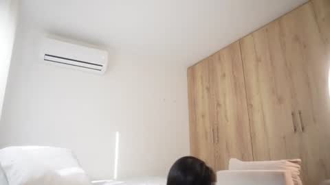 Snapshot of veronica_mendez1 chatting on July 15, 12:54 pm Veronica online show from July 15, 12:54 pm