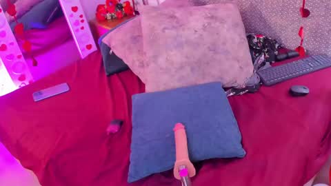 Veronica Olson online show from February 16, 11:59 pm