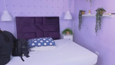 veronicacarper online show from March 31, 3:30 am