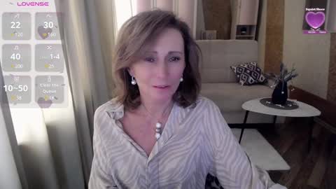 Snapshot of veronicagilbert chatting on February 12, 8:16 am Helen online show from February 12, 8:16 am