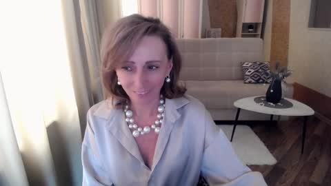 Snapshot of veronicagilbert chatting on February 16, 8:54 am Helen online show from February 16, 8:54 am