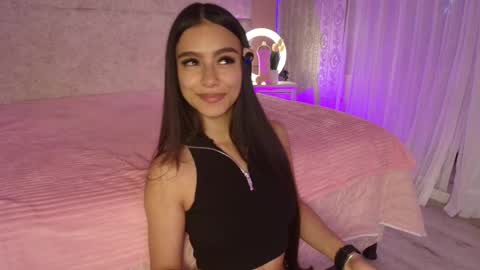 Vero  online show from October 27, 2:43 pm