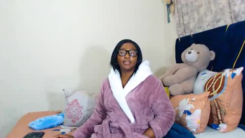 veronicarod1 online show from May 24, 7:19 pm