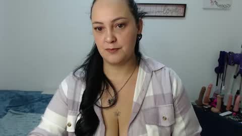 Snapshot of veroniicabbw_ chatting on May 23, 1:48 pm veroniicabbw_ online show from May 23, 1:48 pm