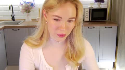 Veronika online show from November 4, 5:01 pm