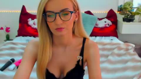 VerraSweet4u online show from June 22, 3:25 am