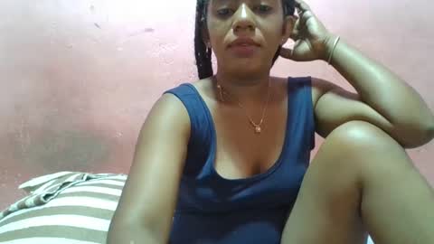 Snapshot of verronique1511 chatting on January 25, 4:13 am verronique1511 online show from January 25, 4:13 am