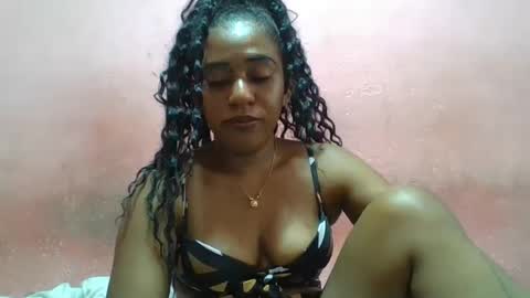 Snapshot of verronique1511 chatting on February 1, 10:48 am verronique1511 online show from February 1, 10:48 am