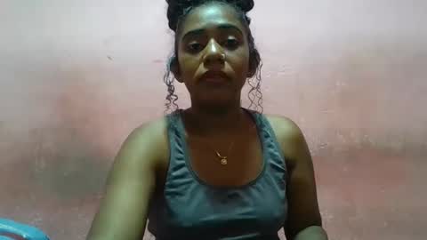 Snapshot of verronique1511 chatting on February 3, 4:10 pm verronique1511 online show from February 3, 4:10 pm