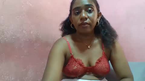 Snapshot of verronique1511 chatting on February 14, 10:28 am verronique1511 online show from February 14, 10:28 am
