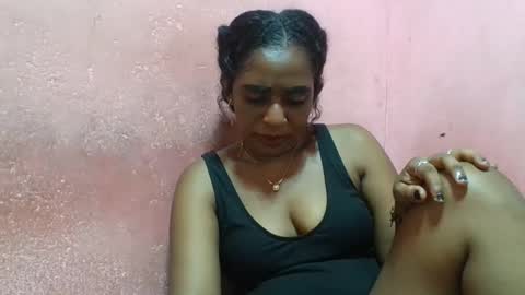 Snapshot of verronique1511 chatting on February 16, 6:54 pm verronique1511 online show from February 16, 6:54 pm