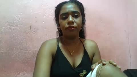 Snapshot of verronique1511 chatting on February 19, 2:55 am verronique1511 online show from February 19, 2:55 am