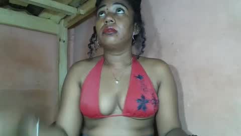 Snapshot of verronique1511 chatting on February 22, 1:00 am verronique1511 online show from February 22, 1:00 am