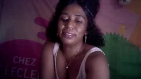 Snapshot of verronique1511 chatting on September 15, 6:52 pm verronique1511 online show from September 15, 6:52 pm