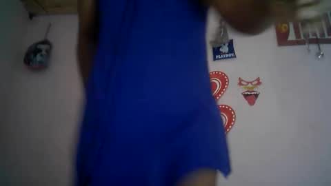 Snapshot of verronique1511 chatting on October 4, 1:58 am verronique1511 online show from October 4, 1:58 am