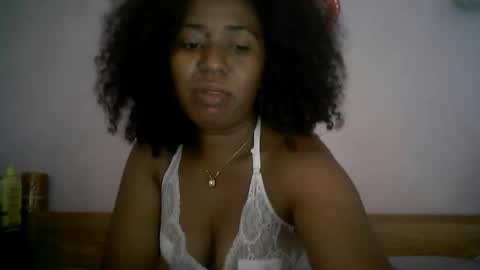 Snapshot of verronique1511 chatting on October 5, 6:28 pm verronique1511 online show from October 5, 6:28 pm