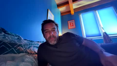 versatilebi7 online show from October 11, 9:30 am