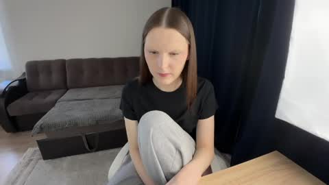 Snapshot of vertuliana chatting on April 20, 12:30 pm Karina followed me bb online show from April 20, 12:30 pm