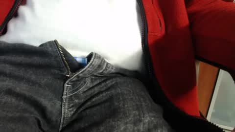 Erik online show from February 28, 8:09 am