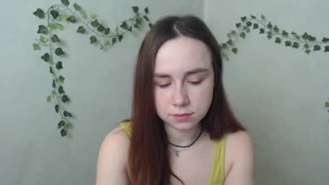 veryveryvery_shy online show from March 24, 6:18 am