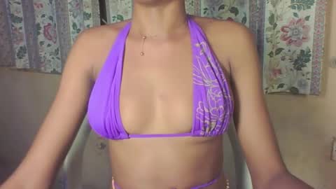 Snapshot of verywetpussy_ chatting on September 20, 9:05 pm verywetpussy  online show from September 20, 9:05 pm