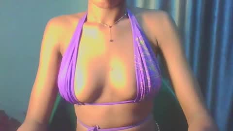 Snapshot of verywetpussy_ chatting on September 27, 3:06 pm verywetpussy  online show from September 27, 3:06 pm