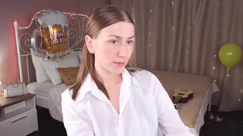 Snapshot of vespera_celeste chatting on September 26, 5:44 am Celeste online show from September 26, 5:44 am