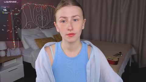 Snapshot of vespera_celeste chatting on October 4, 5:49 am Celeste online show from October 4, 5:49 am