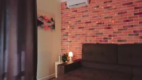 Amelia online show from April 18, 6:06 am