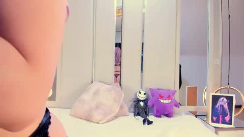 Snapshot of vespervelvet chatting on September 20, 8:54 pm Vesper Velvet online show from September 20, 8:54 pm