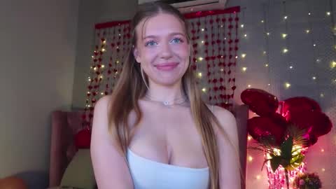 Alice  please dont forget to thumbs up me  online show from February 15, 7:51 am