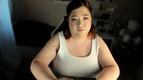 Snapshot of vi__vixen chatting on November 16, 11:16 am Vi Vixen online show from November 16, 11:16 am