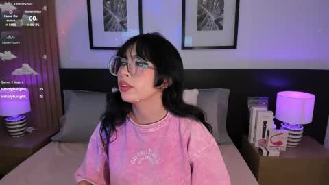 Snapshot of vi_anaya chatting on February 21, 11:55 am Anaya online show from February 21, 11:55 am