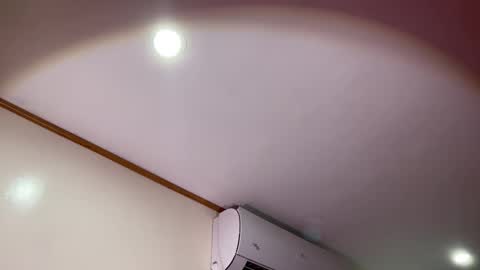 via_olala online show from February 7, 6:17 am