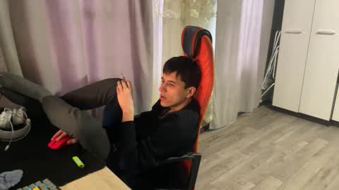 vialeras online show from March 18, 2:58 am