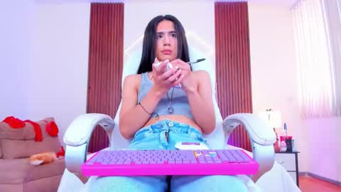 Ariana  online show from September 25, 2:32 pm