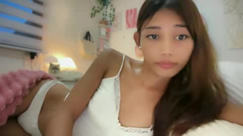 Snapshot of viashinn chatting on August 8, 9:17 pm via online show from August 8, 9:17 pm