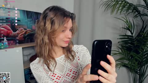 Snapshot of vibes_of_joy chatting on January 23, 7:32 am Mikky online show from January 23, 7:32 am