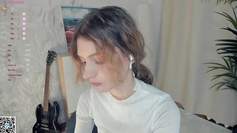 Snapshot of vibes_of_joy chatting on January 24, 7:19 am Mikky online show from January 24, 7:19 am