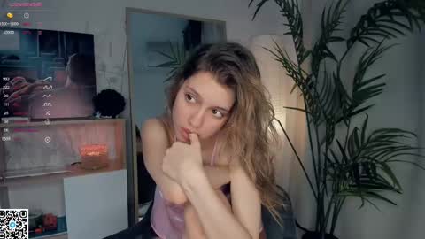 Snapshot of vibes_of_joy chatting on February 15, 6:12 am Mikky online show from February 15, 6:12 am