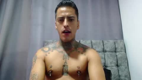 Victor cardenas online show from July 6, 10:45 pm