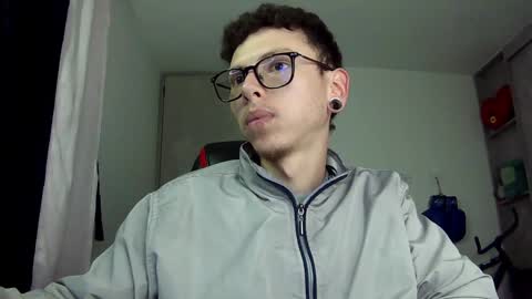 Vicent Brais online show from December 3, 5:09 am