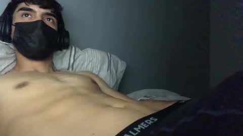 Snapshot of vicente24milf chatting on October 21, 4:51 pm vicente online show from October 21, 4:51 pm