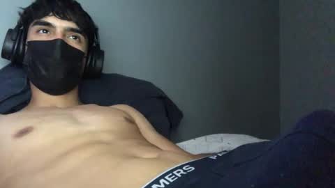 Snapshot of vicente24milf chatting on October 25, 6:57 pm vicente online show from October 25, 6:57 pm