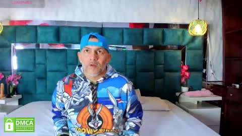 Snapshot of vicesweet chatting on February 21, 6:03 am antonia y andrew online show from February 21, 6:03 am