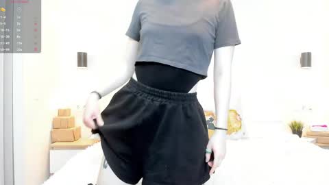 EliQueen online show from April 11, 4:28 am