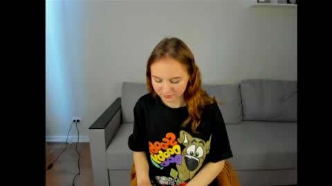 Snapshot of vicki_milles chatting on May 18, 9:15 am vicki_milles online show from May 18, 9:15 am