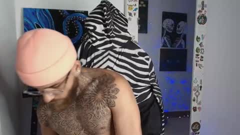 vickingcock7 online show from February 19, 7:04 am